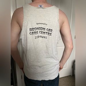 White muscle t with wolf print